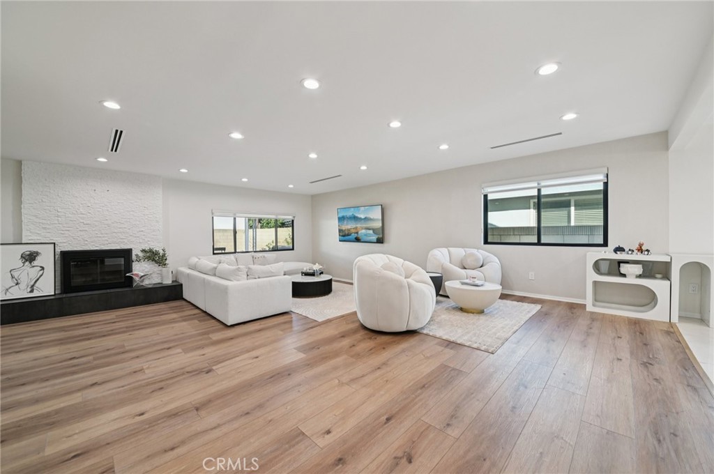 MLS #SR25274570 image #5