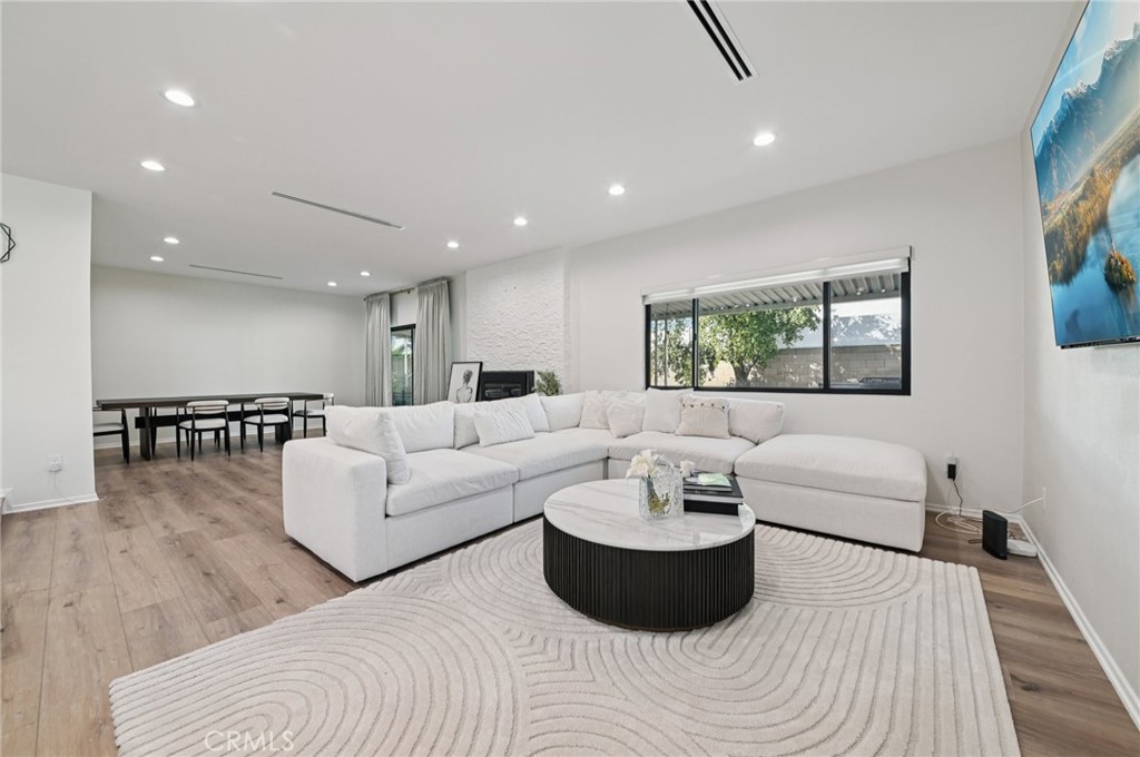 MLS #SR25274570 image #9