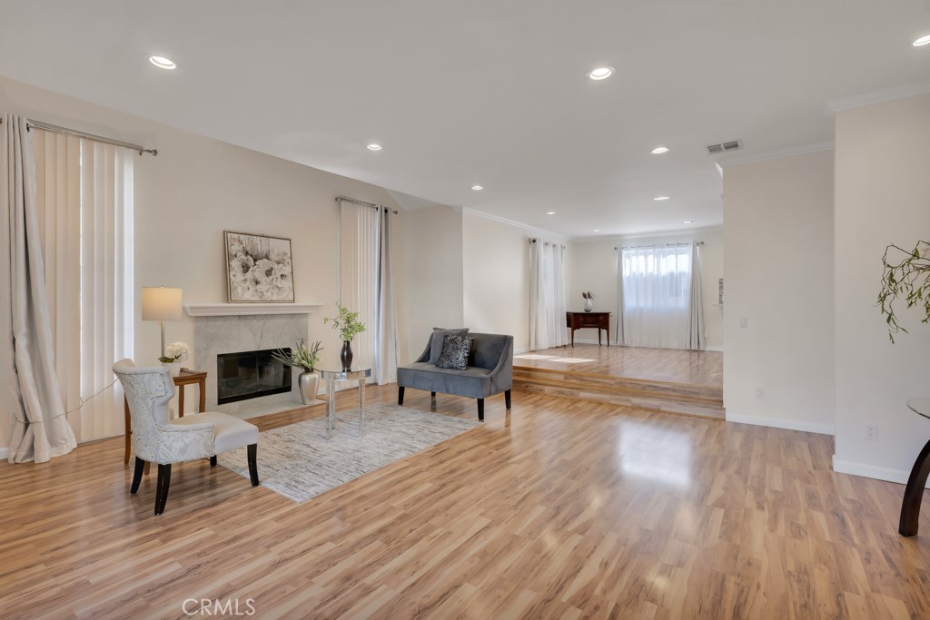 MLS #SR25274575 image #1