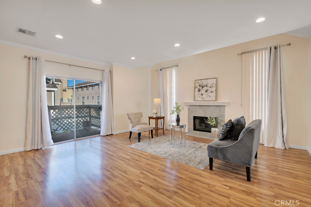 MLS #SR25274575 image #3