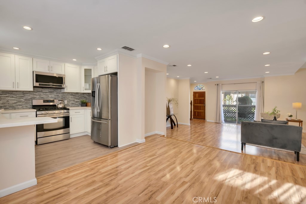 MLS #SR25274575 image #5