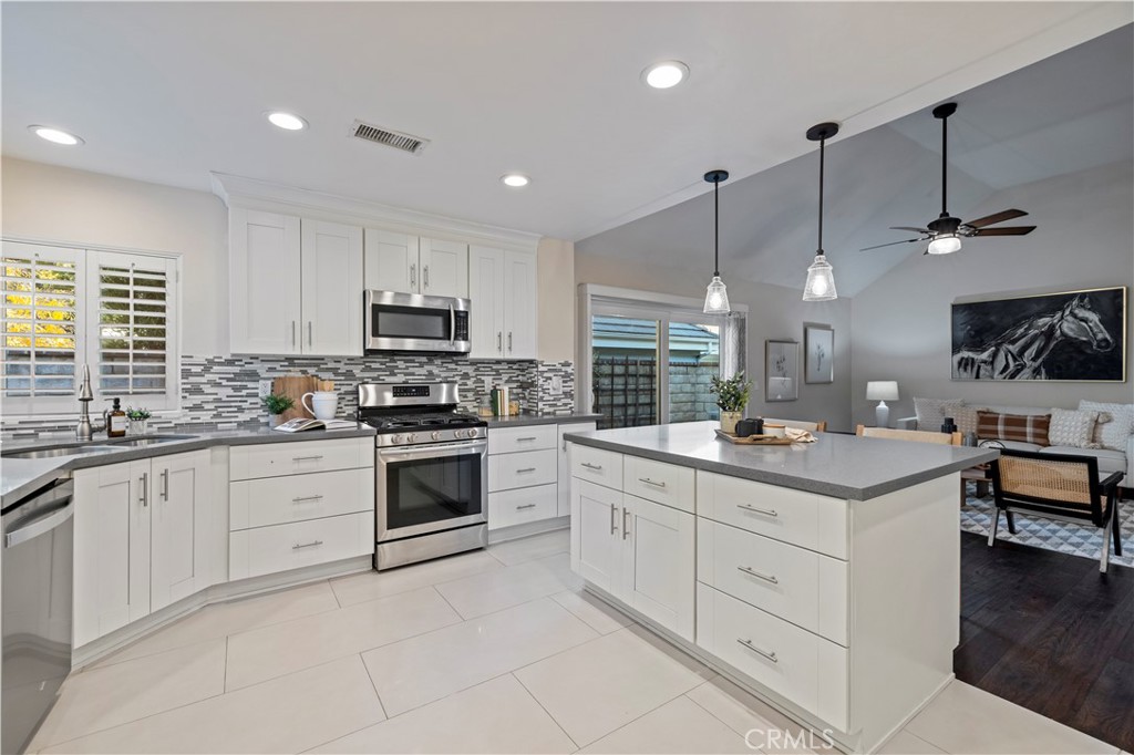 MLS #SR25274608 image #13