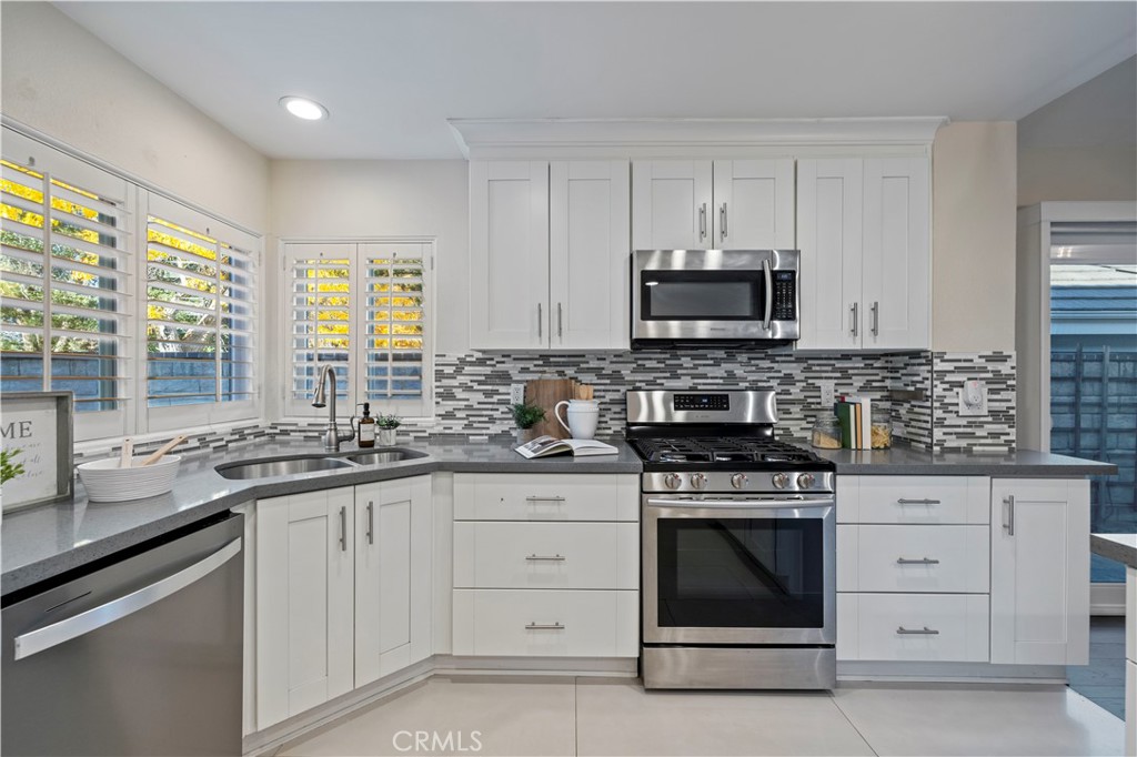 MLS #SR25274608 image #16