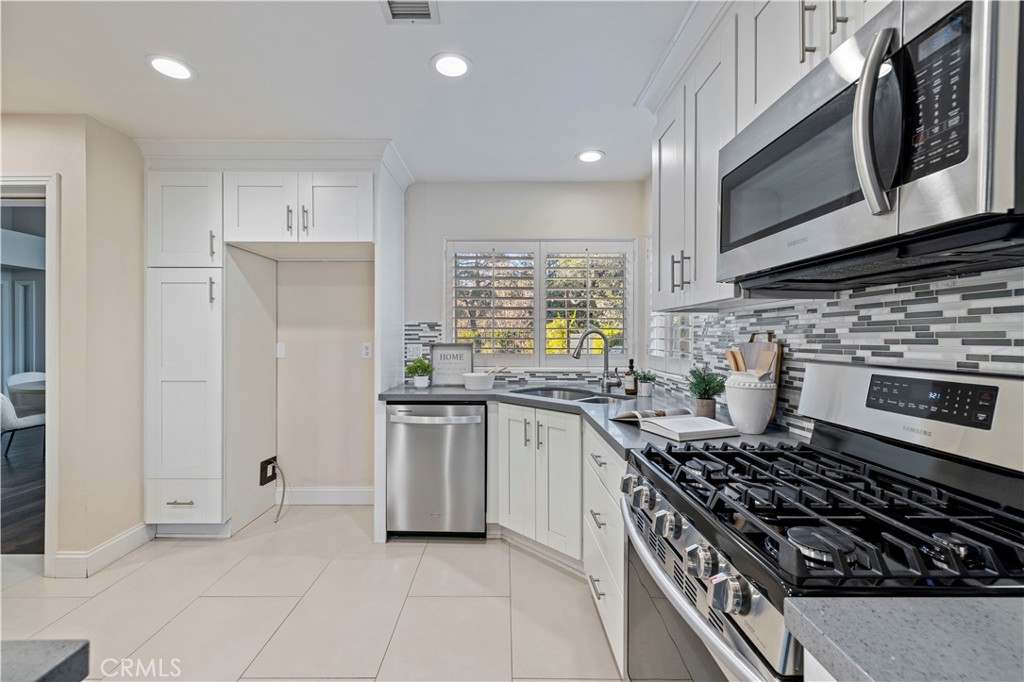 MLS #SR25274608 image #17