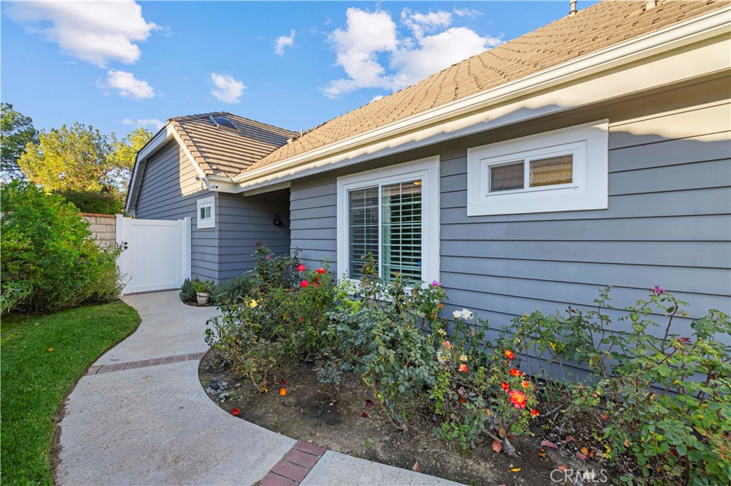 MLS #SR25274608 image #2