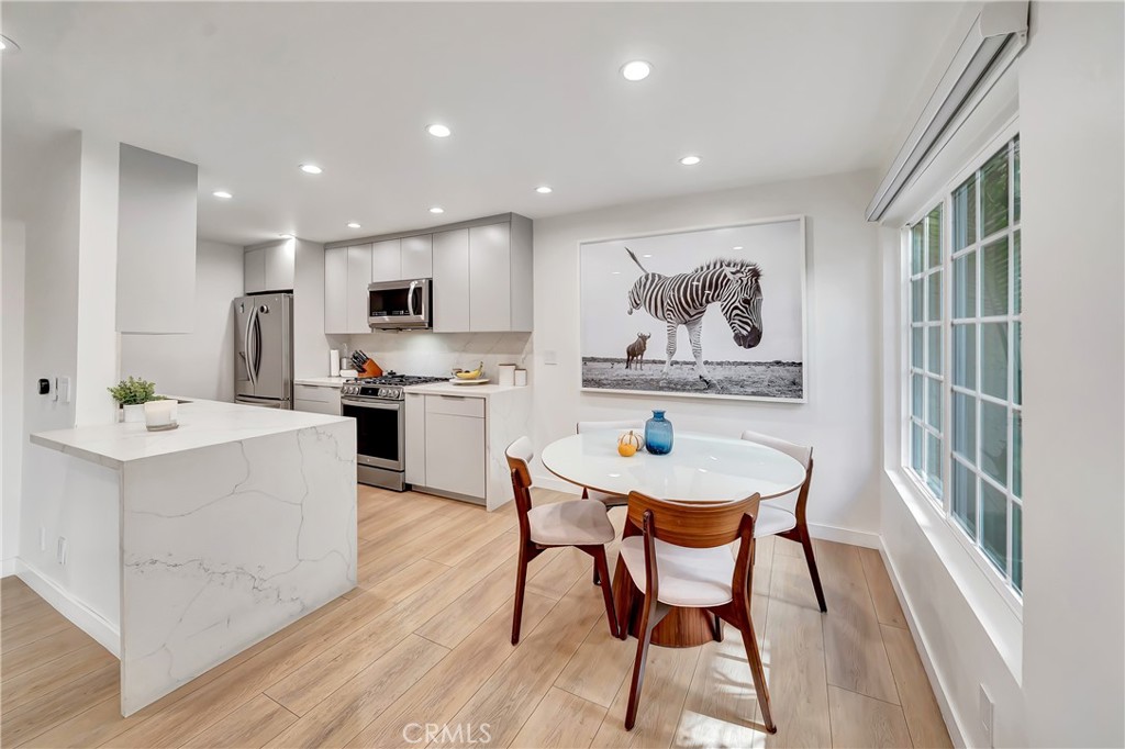 MLS #SR25274721 image #9