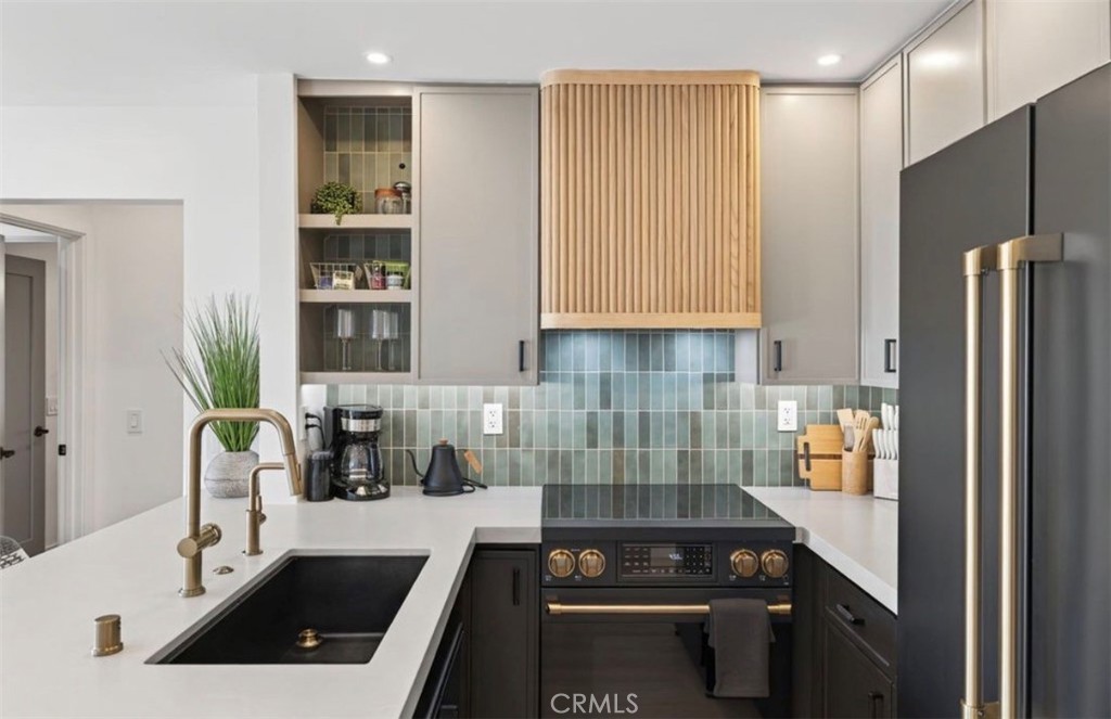 MLS #SR25274773 image #2