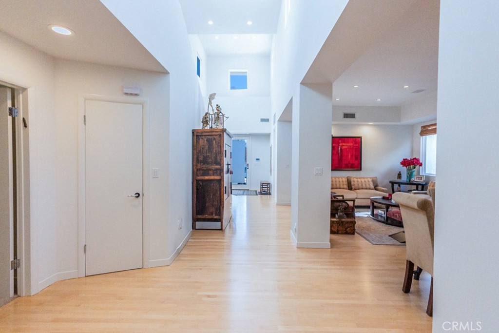 MLS #SR25274913 image #9