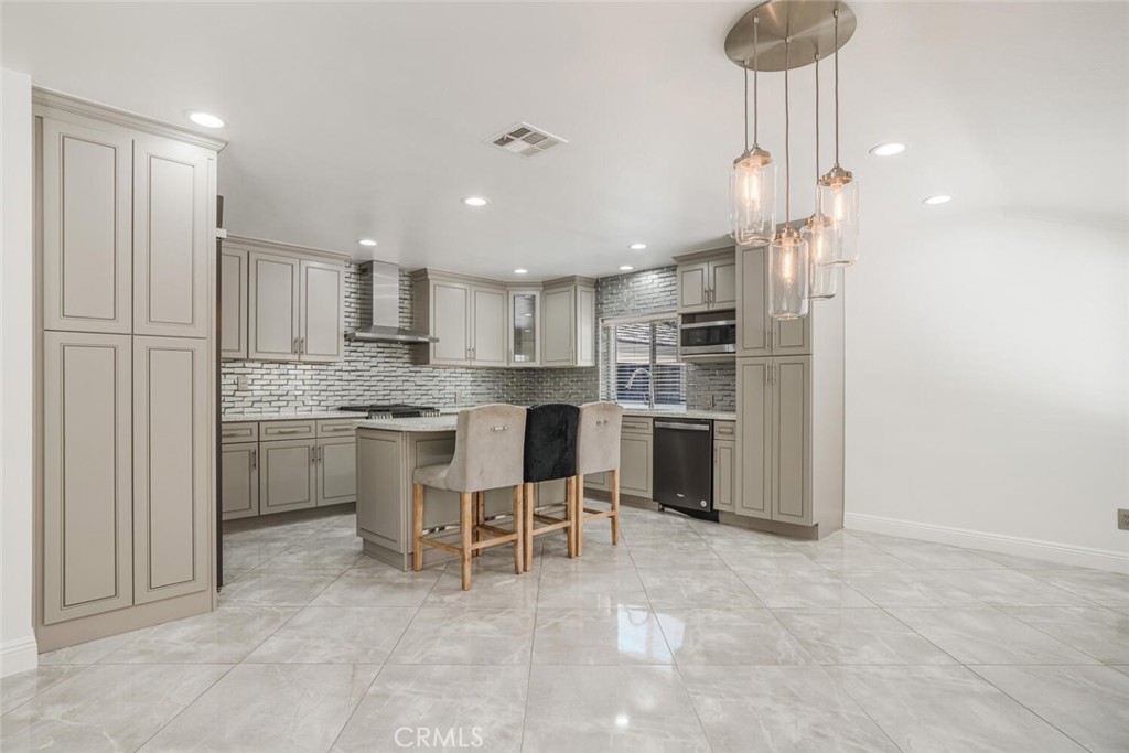 MLS #SR25274934 image #6