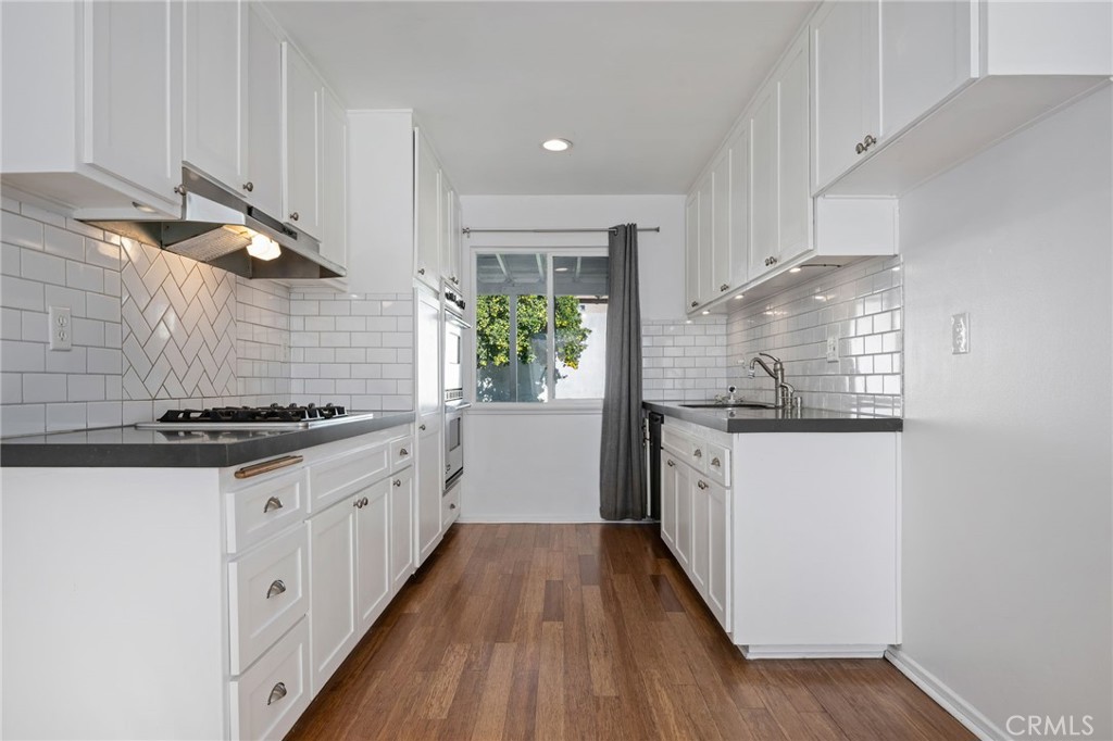 MLS #SR25275070 image #1