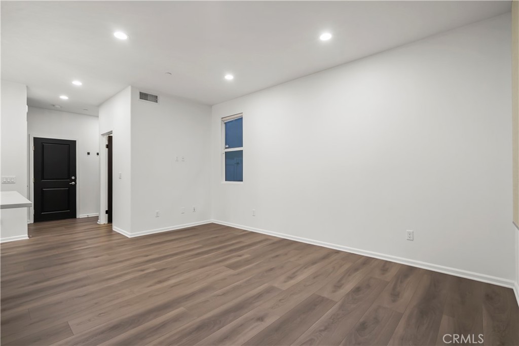 MLS #SR25275156 image #4