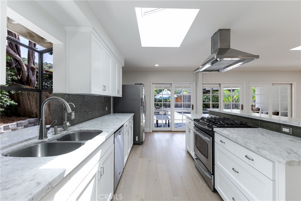 MLS #SR25275168 image #10