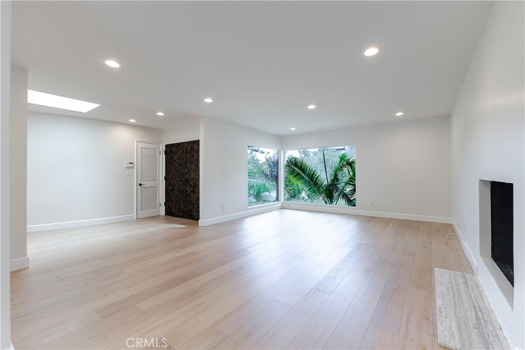 MLS #SR25275168 image #4