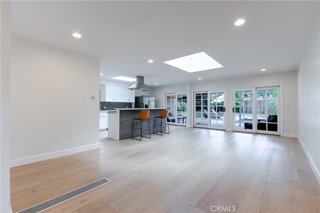 MLS #SR25275168 image #6