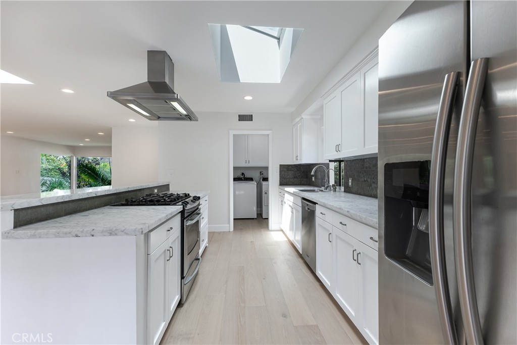 MLS #SR25275168 image #9