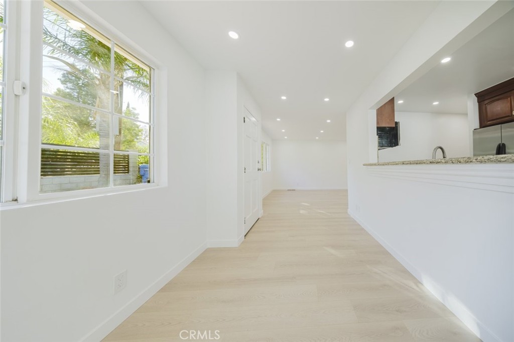 MLS #SR25275295 image #4