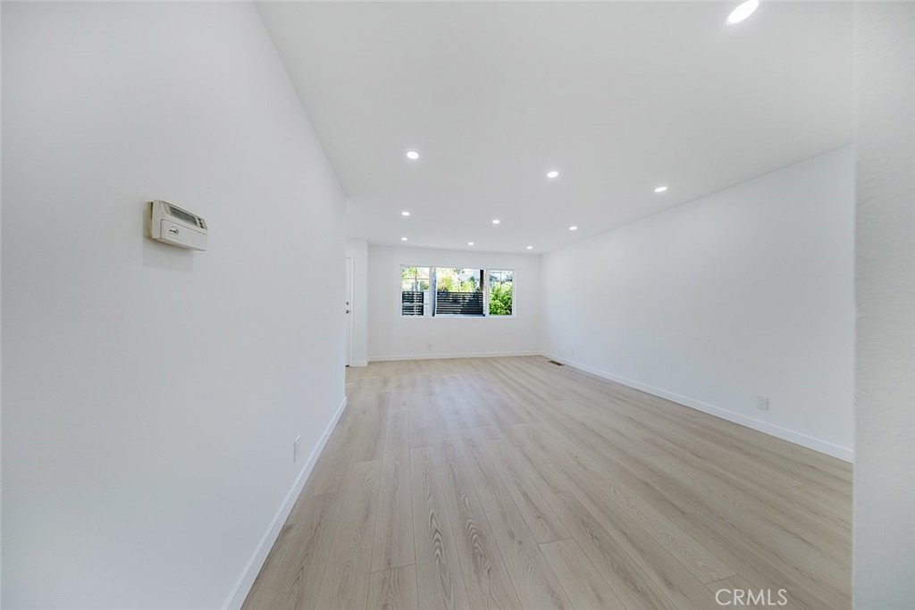 MLS #SR25275295 image #8