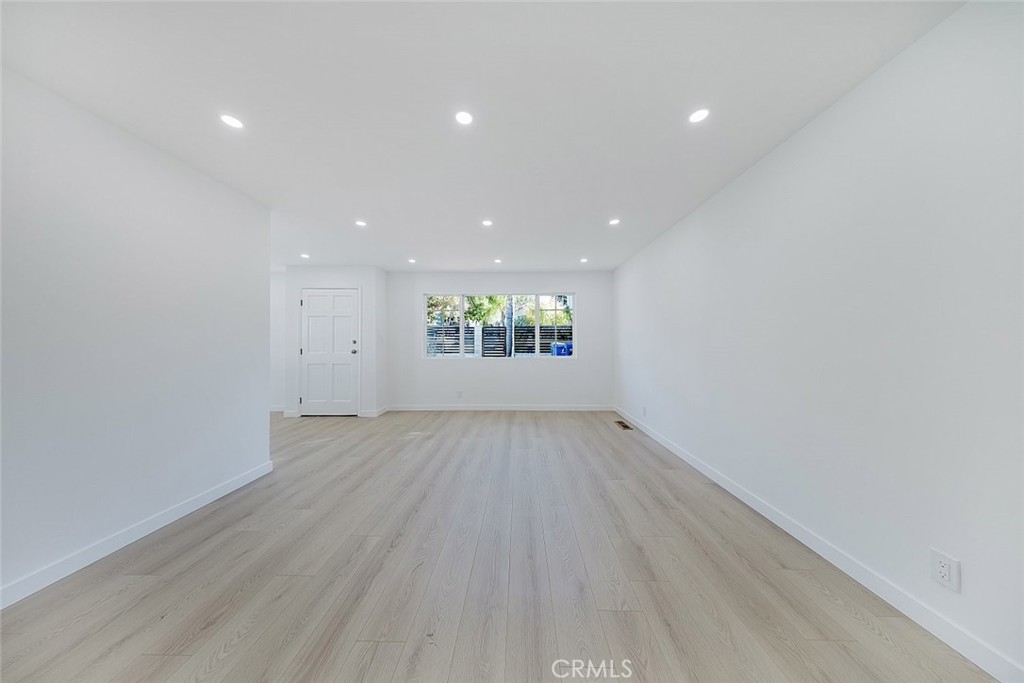 MLS #SR25275295 image #9