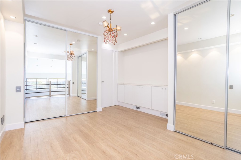 MLS #SR25275304 image #3