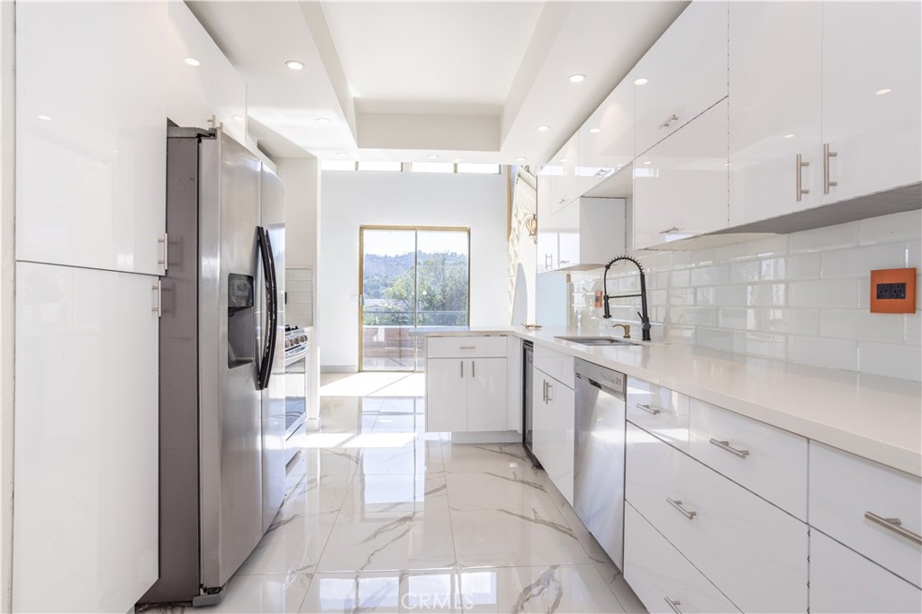 MLS #SR25275304 image #4