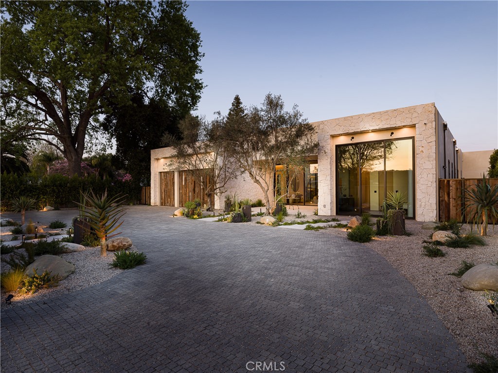 MLS #SR25275369 image #1