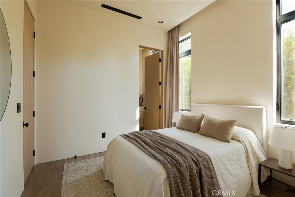 MLS #SR25275369 image #32