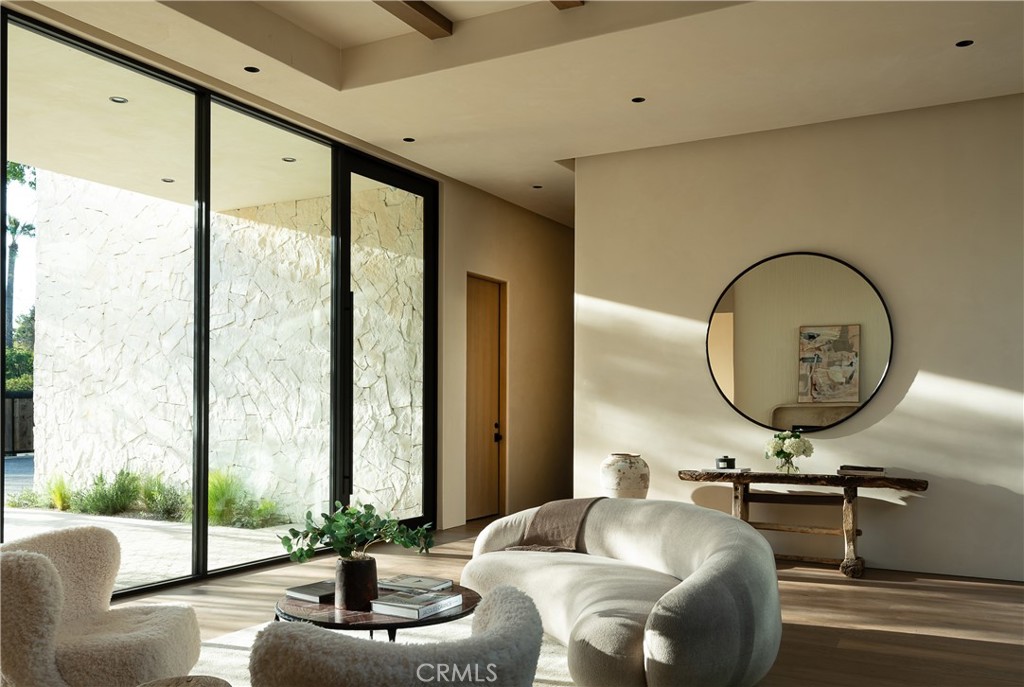 MLS #SR25275369 image #5