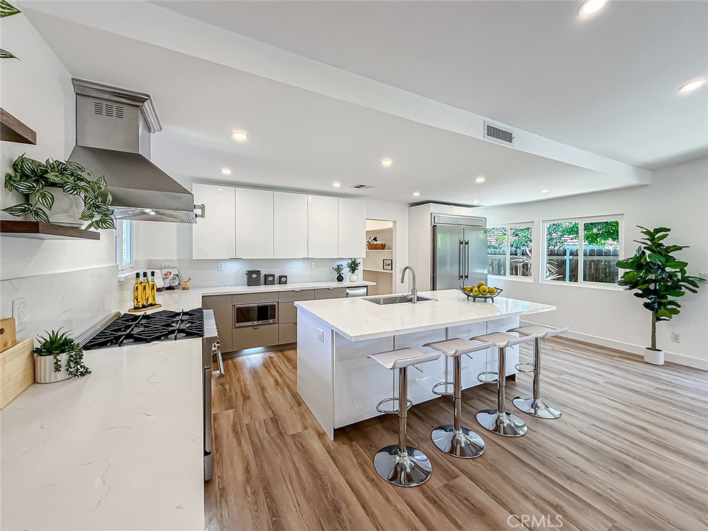 MLS #SR25275474 image #2