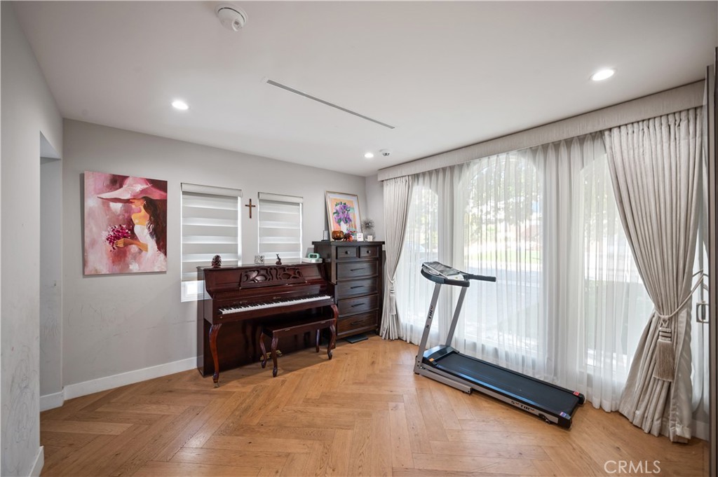 MLS #SR25275500 image #12