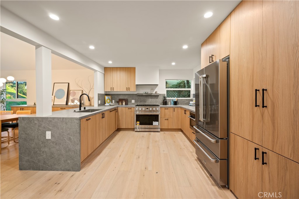 MLS #SR25275624 image #8