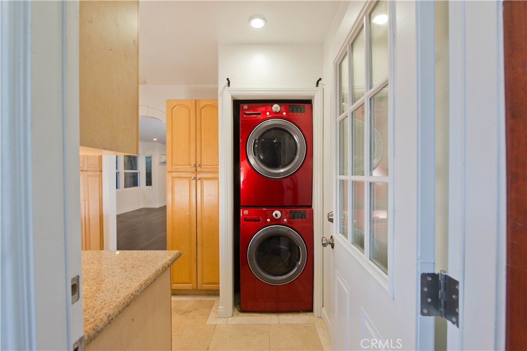 MLS #SR25275663 image #10