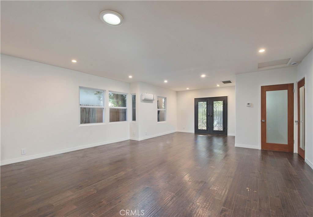 MLS #SR25275663 image #4