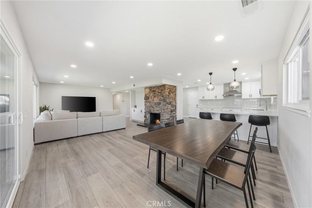 MLS #SR25275780 image #10