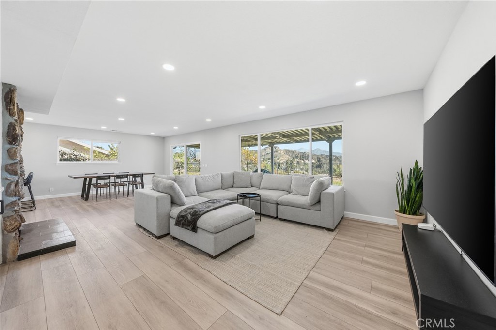 MLS #SR25275780 image #12