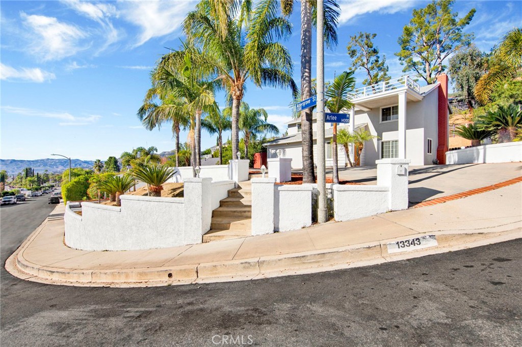 MLS #SR25275922 image #1