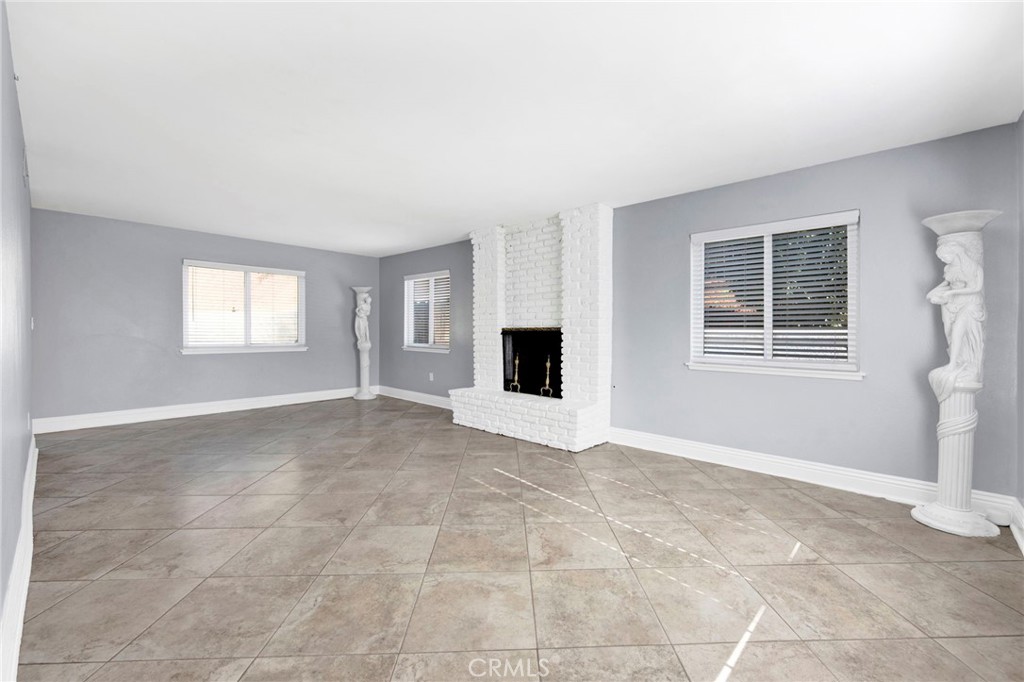 MLS #SR25275922 image #4