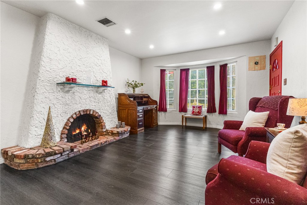 MLS #SR25275928 image #5