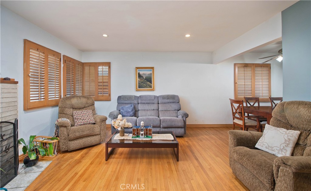 MLS #SR25276035 image #4