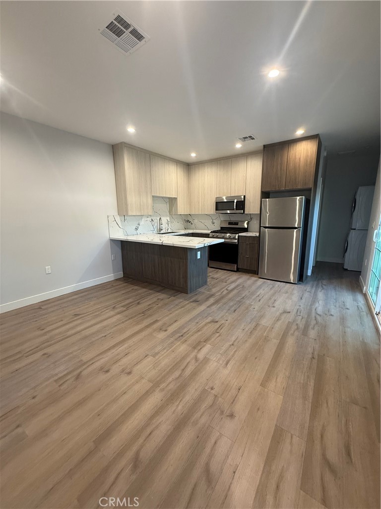 MLS #SR25276103 image #1