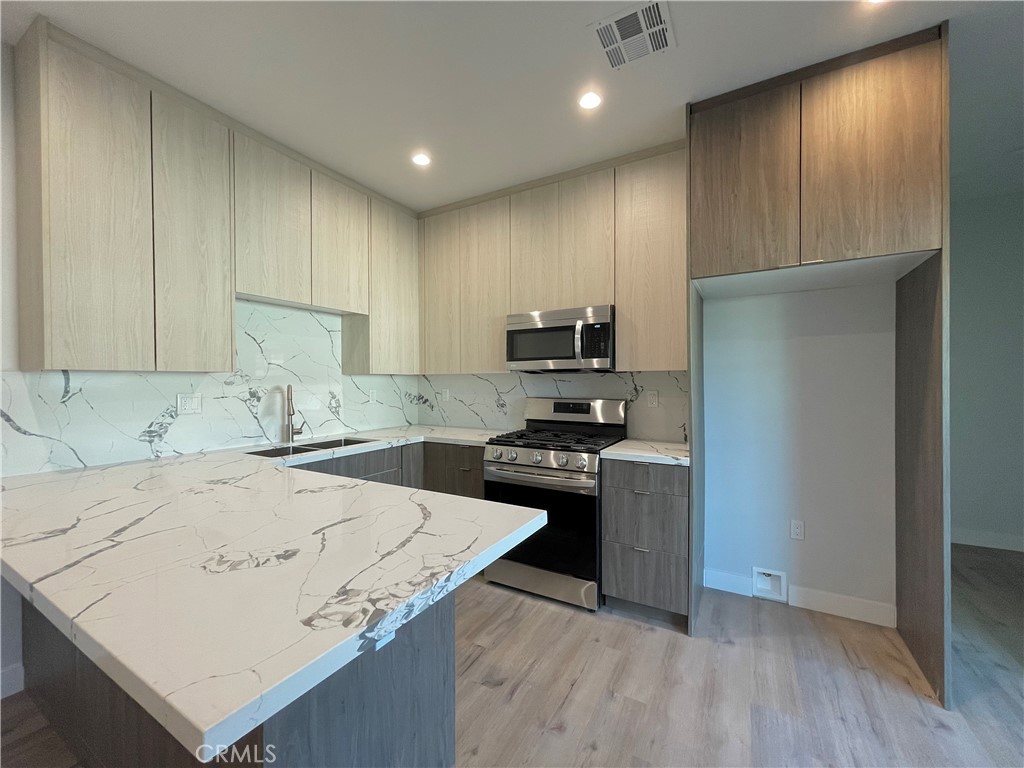 MLS #SR25276103 image #4