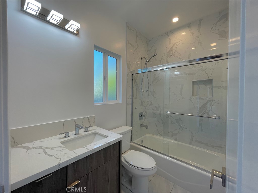 MLS #SR25276103 image #8