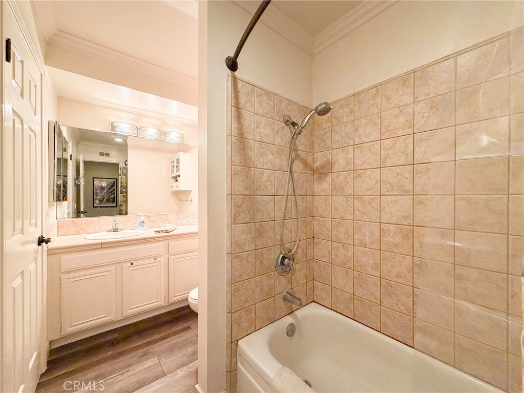 MLS #SR25276114 image #8