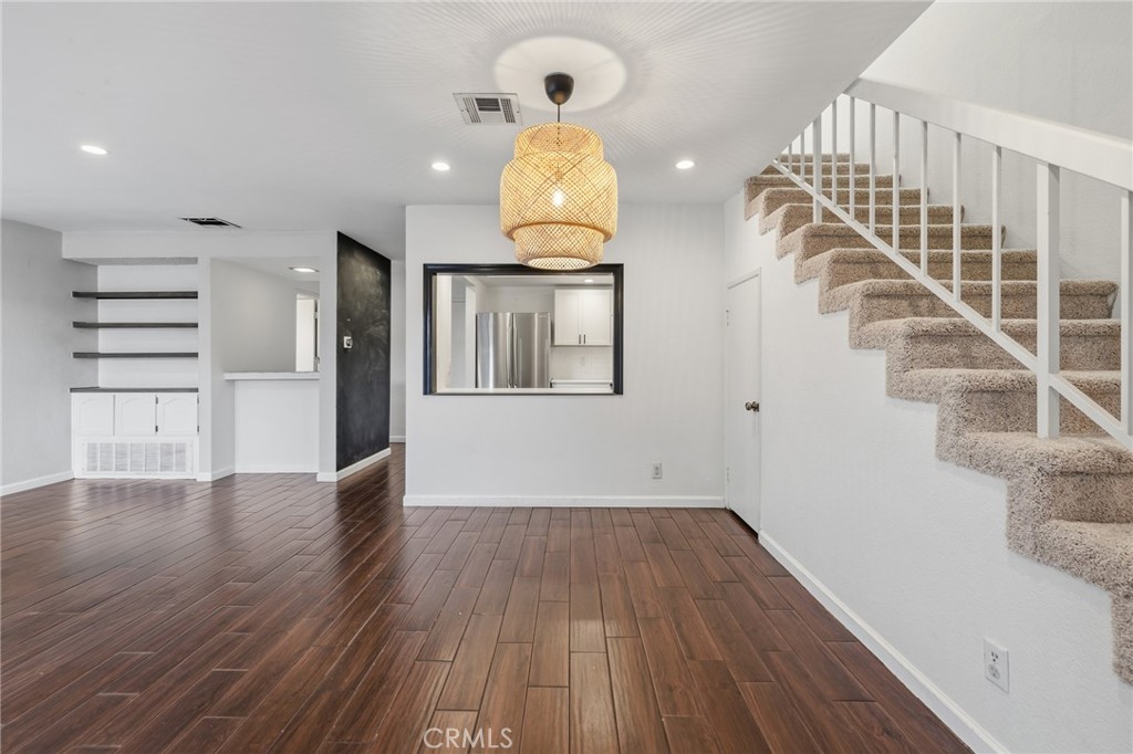 MLS #SR25276162 image #10