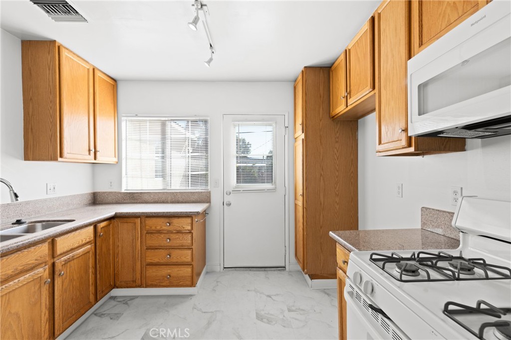 MLS #SR25276164 image #5