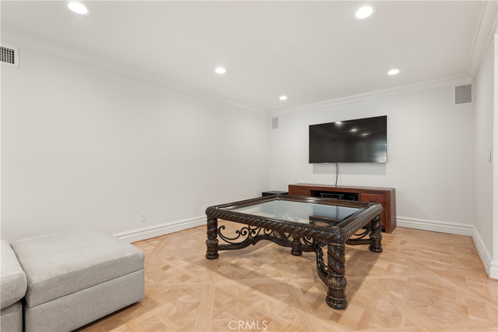 MLS #SR25276277 image #11