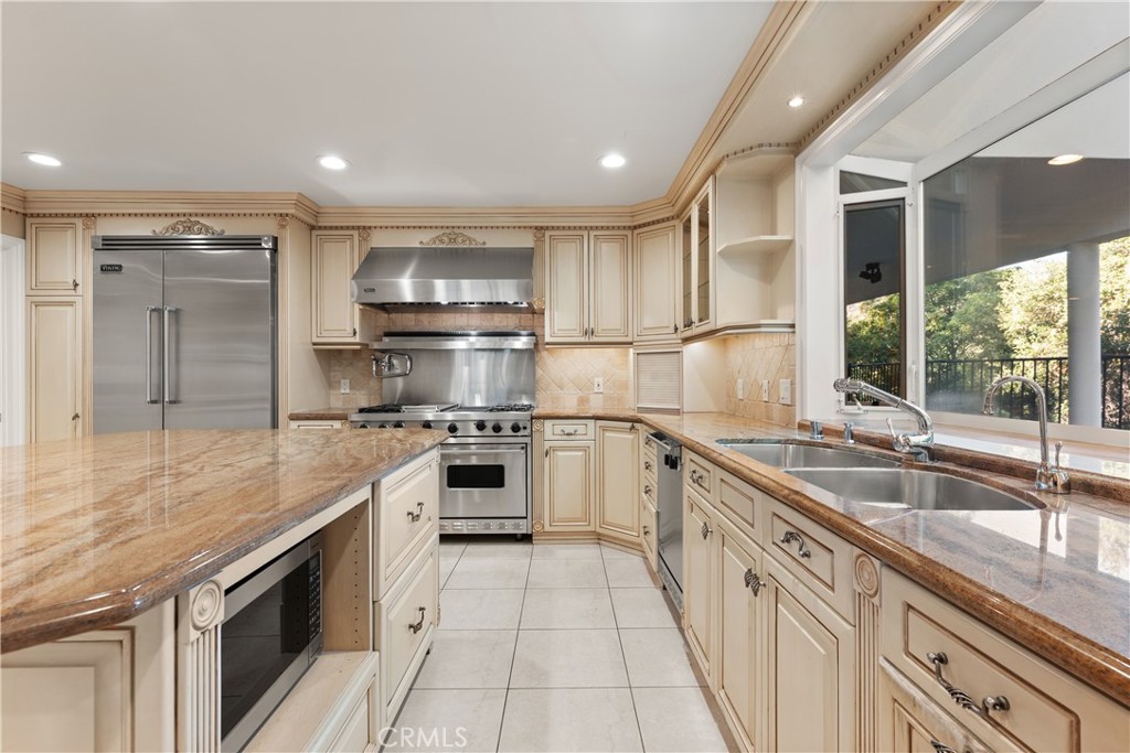 MLS #SR25276277 image #12