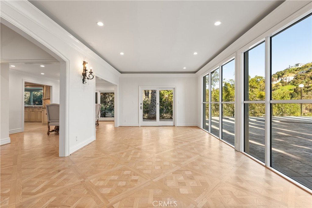 MLS #SR25276277 image #6