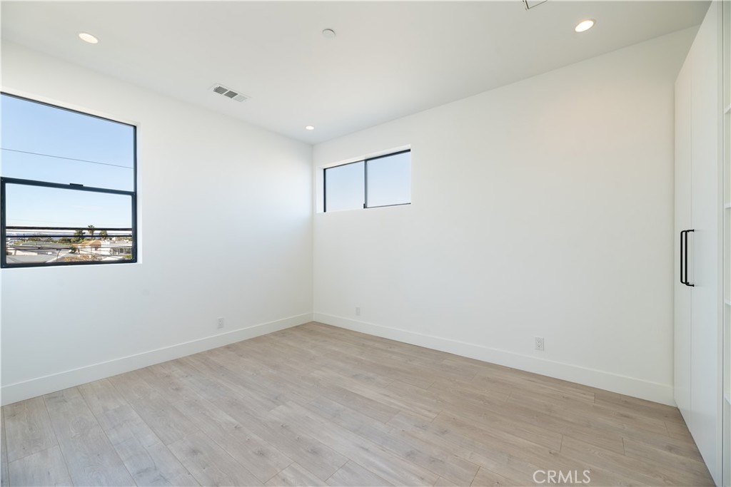 MLS #SR25276305 image #10