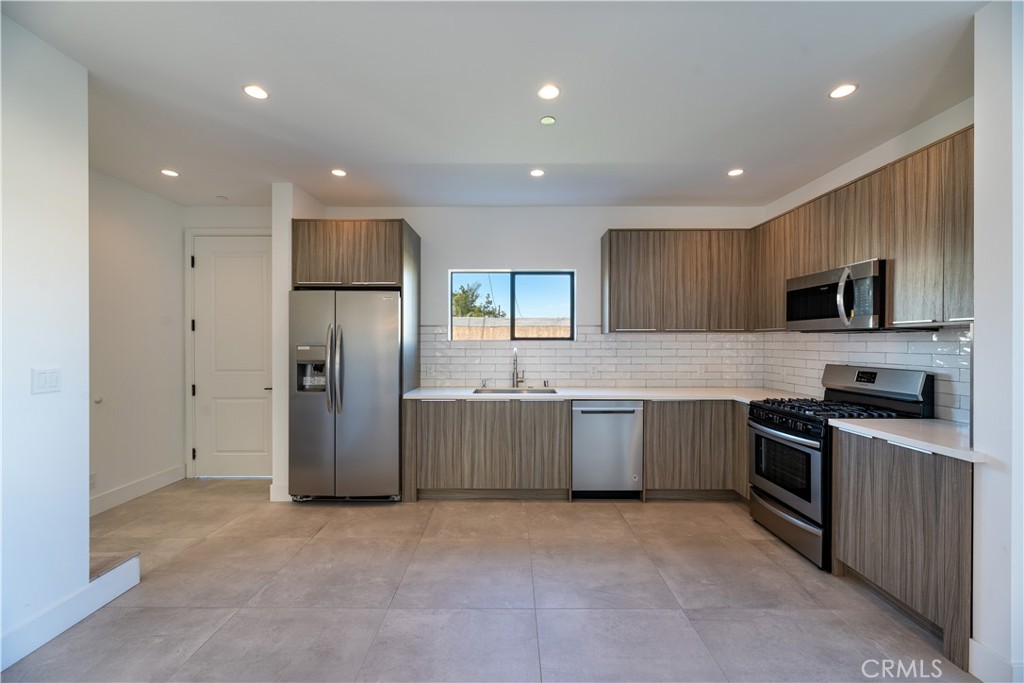 MLS #SR25276305 image #4