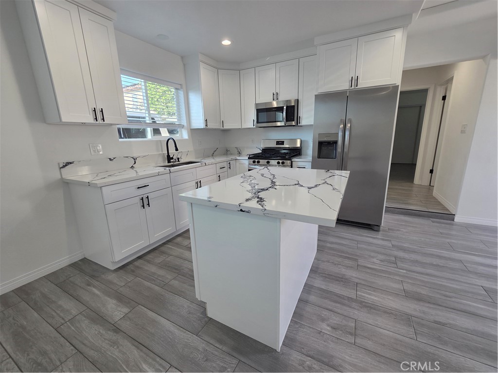 MLS #SR25276322 image #5